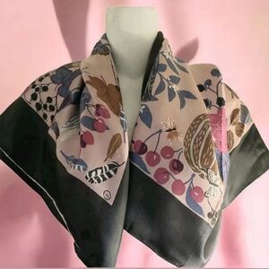 WOMENS Vintage Gocken Jobs Scandi Scarf (Very Rare) 100% Silk